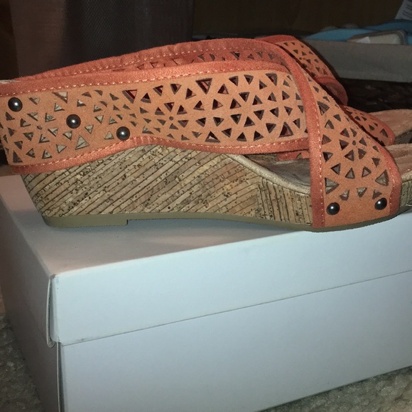 Minnetonka Wedge - Picture 3 of 4